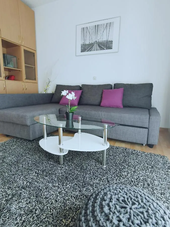 Apartment Apartmani Vukovic Rab Town Croatia