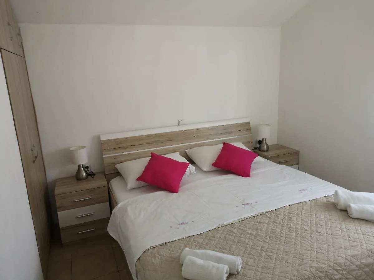 Apartment Apartmani Vukovic Rab Town